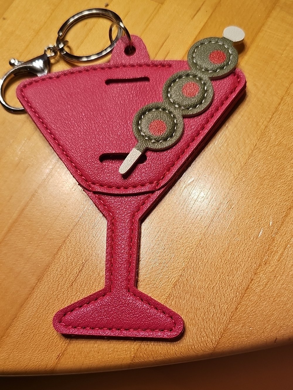 Faux Leather Martini Glass Keychain Sunglasses Holder – Pink